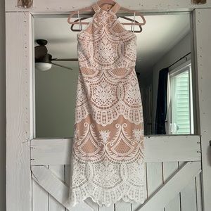 EUC Lulus Women’s Size Medium White Lace Halter Midi Dress Bridal Bachel…